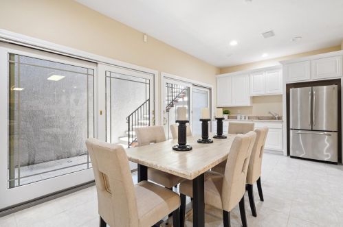 307 Verano Dr, Los Altos CA 94022-2345 exterior