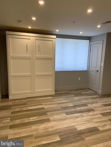 527 20th St, Philadelphia, PA 19130-3803