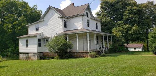 7411 Brookneal Hwy, Gladys, VA 24554-2014