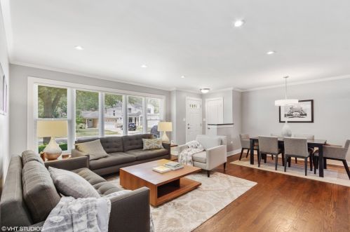 203 Gibbons Ave, Arlington Hts, IL 60004-6803