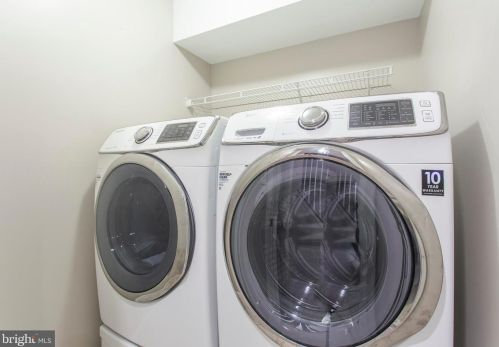 1704 4 St, Philadelphia PA 19133-3230 exterior