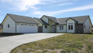 20412 Weston Ave, Tehachapi, CA 93561-9519