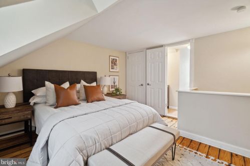 510 11 St, Philadelphia PA 19123-3723 exterior