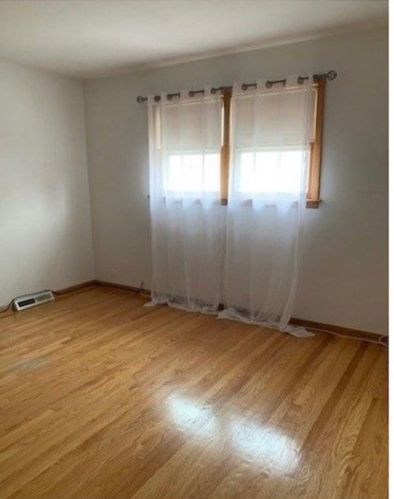 9037 Joey Dr, Niles IL  60714-1534 exterior