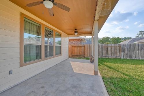 2514 Amy Lee Dr, Conroe TX  77304-5003 exterior