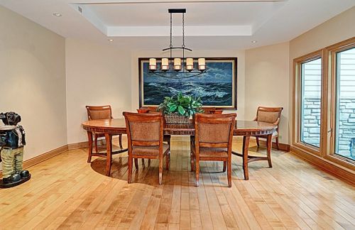 11549 87th St, Willowbrook IL  60527-6401 exterior