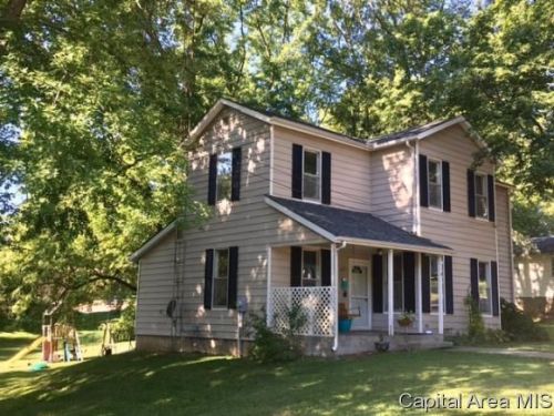 518 Jefferson St, Petersburg, IL 62675-1441