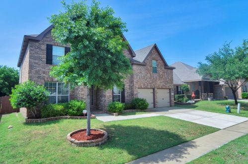 5417 Threshing Dr, Fort Worth TX  76179-8175 exterior