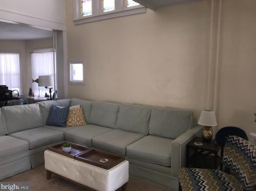 210 7th Ave, Haddon Heights, NJ 08035-1624