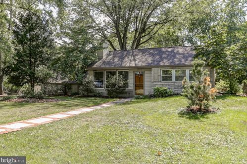 4305 Central Ave, Harrisburg, PA 17112-1902