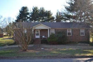 2419 Hillmont Dr, Murfreesboro, TN 37129-1447