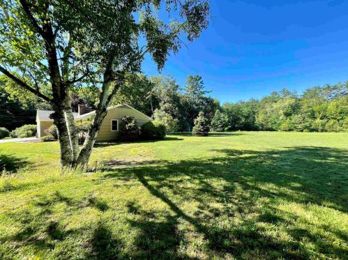 108 Shaker St, New London, NH 03257-5955