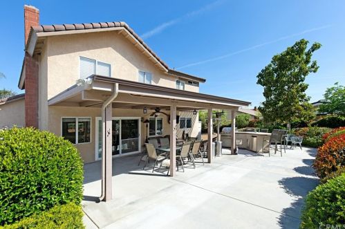 11109 Middleborough Rd, Riverside CA  92503-5814 exterior