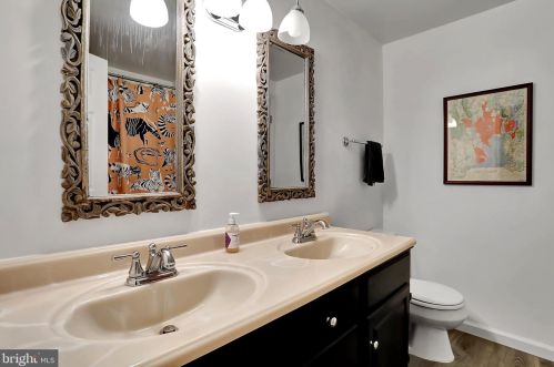 164 Ashley Dr, Shepherdstown WV  25443-4617 exterior