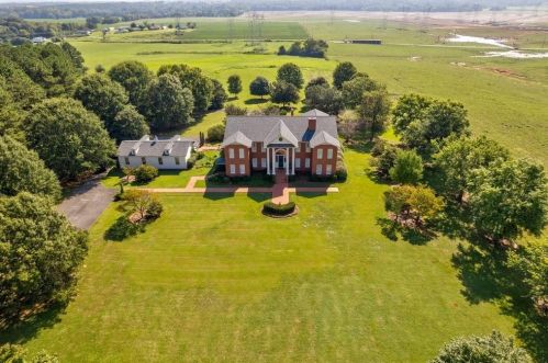 71 Taff Rd, Taylorsville, GA 30178-1810