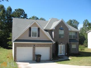 693 Burtons Cv, Hampton, GA 30228-3181