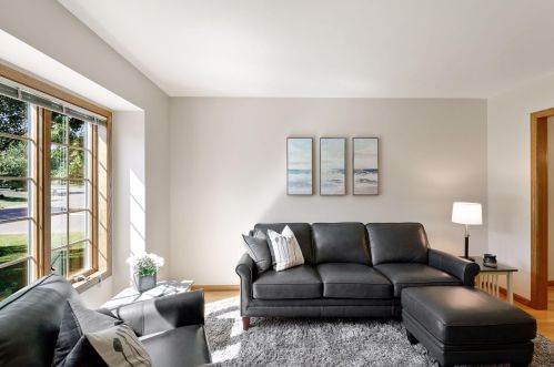 15787 Highview Dr, Saint Paul MN  55124-7011 exterior