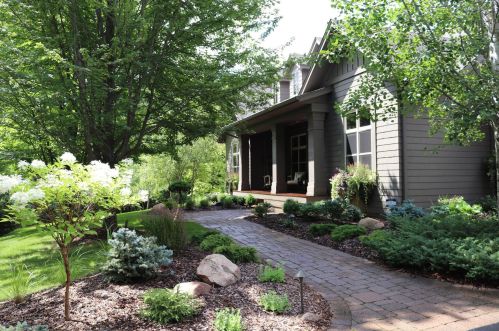 2165 Charlton Rd, Saint Paul MN  55118-4738 exterior