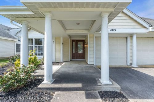 205 Bridport Pl, Lakehurst, NJ 08759-4635