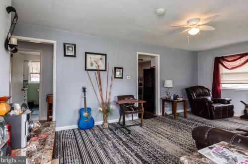 924 Rolridge Ave, Lancaster PA  17603-5739 exterior