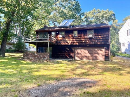7 Timberline Rd, Norwalk, CT 06854-3814