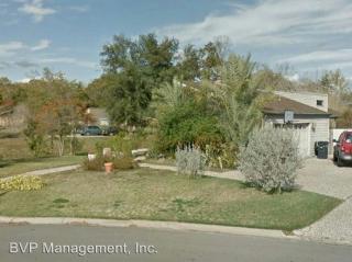 1821 Nueces Dr, College Station TX  77840-4842 exterior