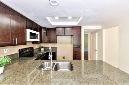 287 Stanford Ct, Irvine, CA 92612-1608