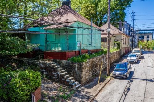 702 Fraser St, Atlanta GA  30315-1220 exterior