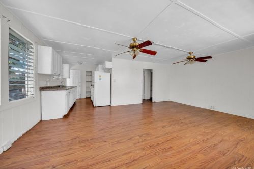 84878 Hanalei St, Nanakuli, HI 96792-1921