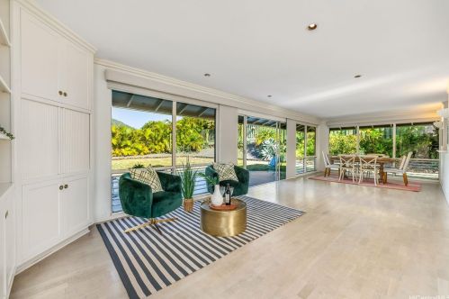 80 Makaweli St, Honolulu HI  96825-2147 exterior