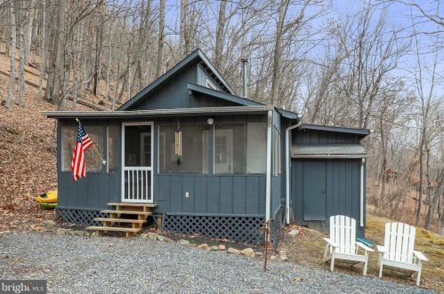 1195 Warden Lake A B Dr, Wardensville WV  26851-8192 exterior