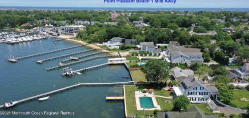 1117 Sampson Rd, Point Pleasant Beach, NJ 08742-2373