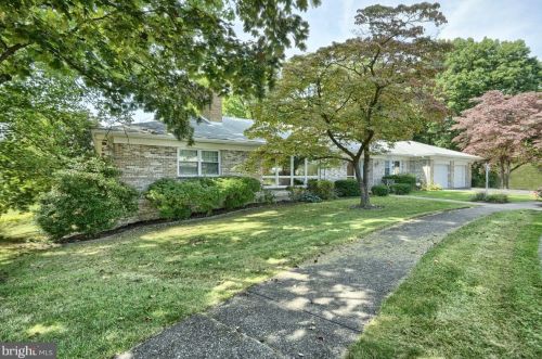 426 Trudy Rd, Harrisburg, PA 17109-2926