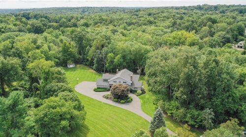 11 Hunting Ridge Ln, Wilton, CT 06897-2516