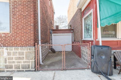 2740 16th St, Philadelphia, PA 19132-2235