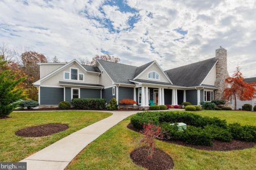 1031 James Pl, Harrisonburg, VA 22801-1674
