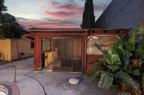 1512 Glenwood Rd, Glendale CA  91201-1838 exterior