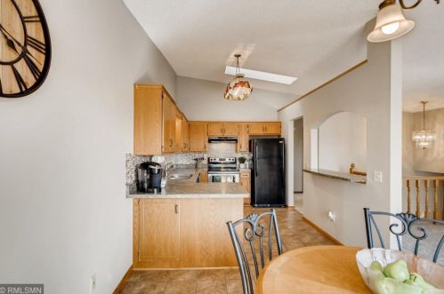 14727 Endicott Way, Saint Paul MN  55124-6340 exterior