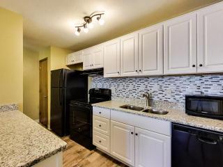 1405 40th St, Minneapolis MN  55407-3252 exterior