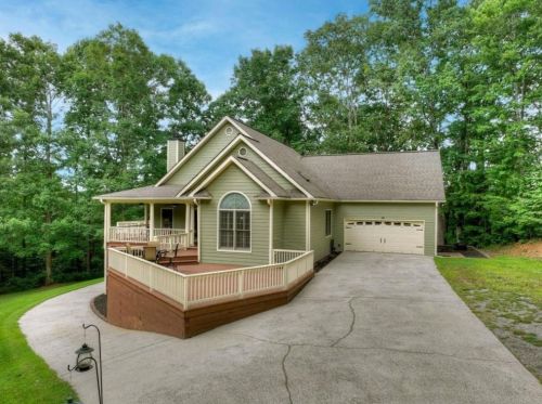 215 Fern Valley Rd, Ellijay, GA 30536-0080