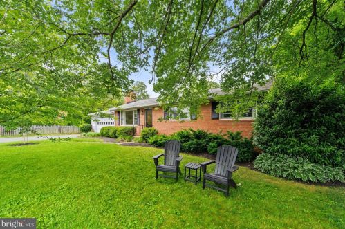 163 Hughes St, Hamilton, VA 20158-9537