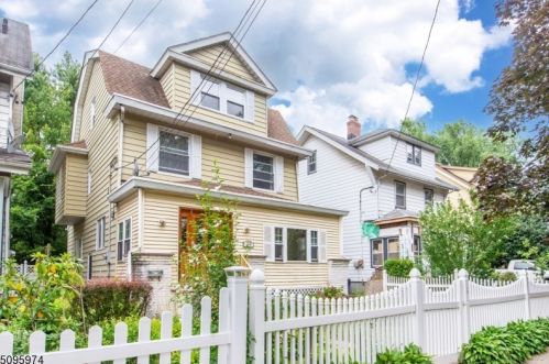 29 Glenwood Ave, Bloomfield, NJ 07003-2202