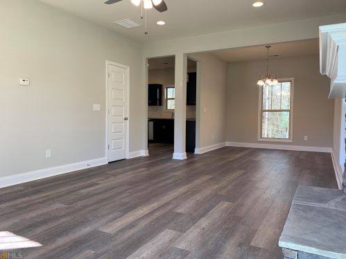 1801 River Shoals Dr, Conyers GA  30012-6633 exterior