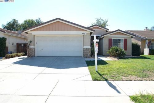 420 Glenbriar Cir, Tracy, CA 95377-7054