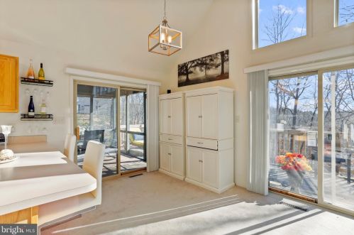 166 Nemacolin Trl, Hedgesville WV  25427-4272 exterior