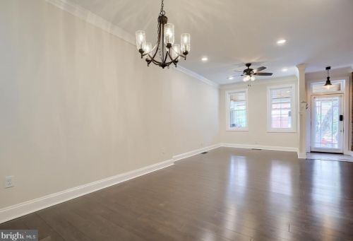 524 Orange St, Lancaster PA  17603-3665 exterior