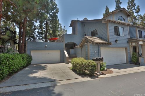 13502 Murphy Hill Dr, Whittier, CA 90601-4656