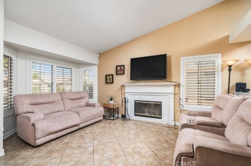 67 Brokers Tip Ct, Perris, CA 92571-2560