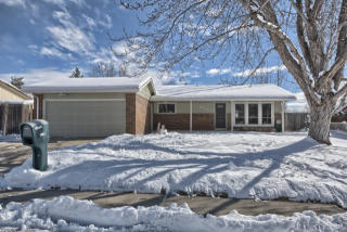 8332 Yarrow Ct, Arvada, CO 80005-2532