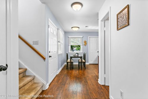 8 Cummings Ct, East Freehold, NJ 07728-4311